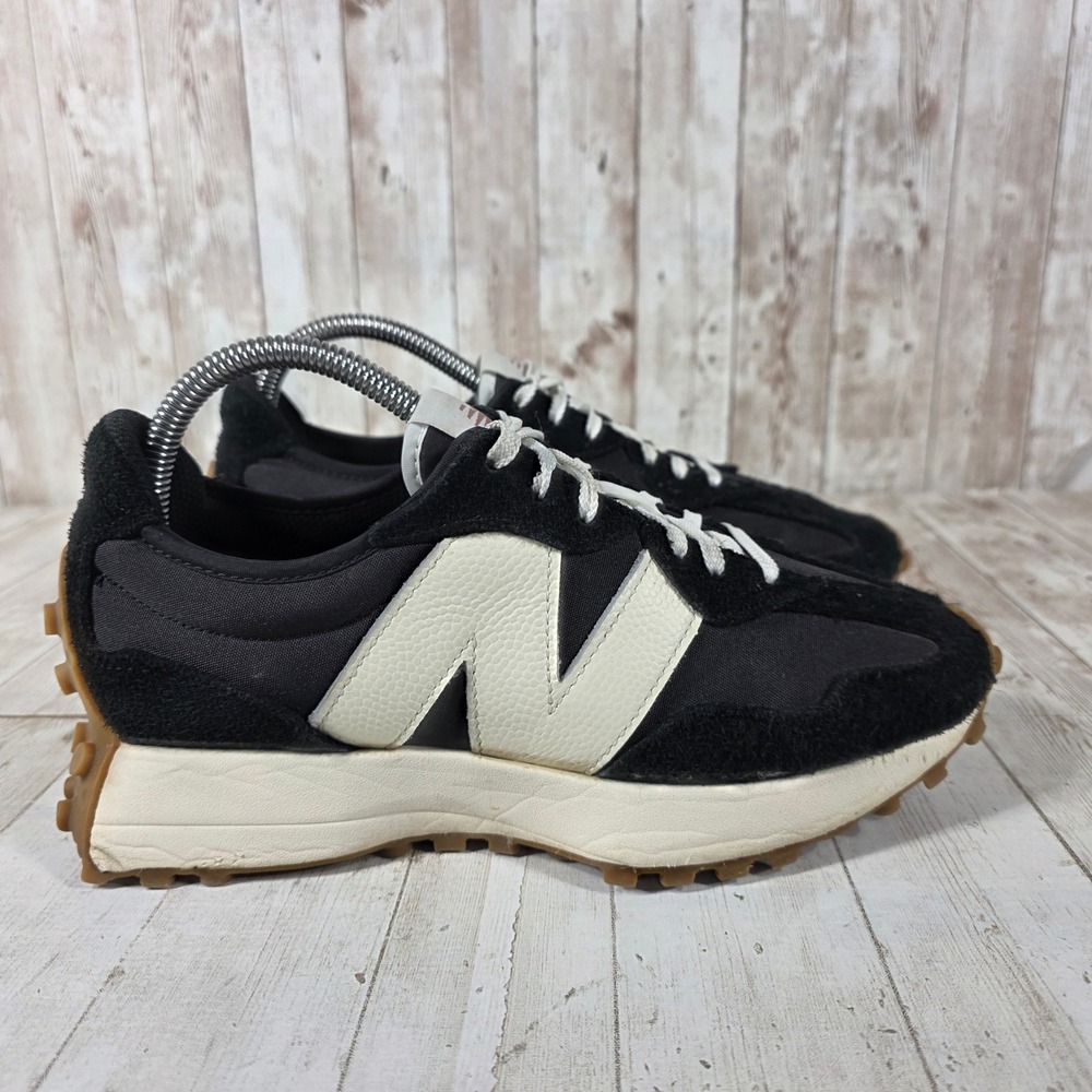 New Balance 327 Black Moonbeam Suede Nylon Sneakers WS327BL Womens 8